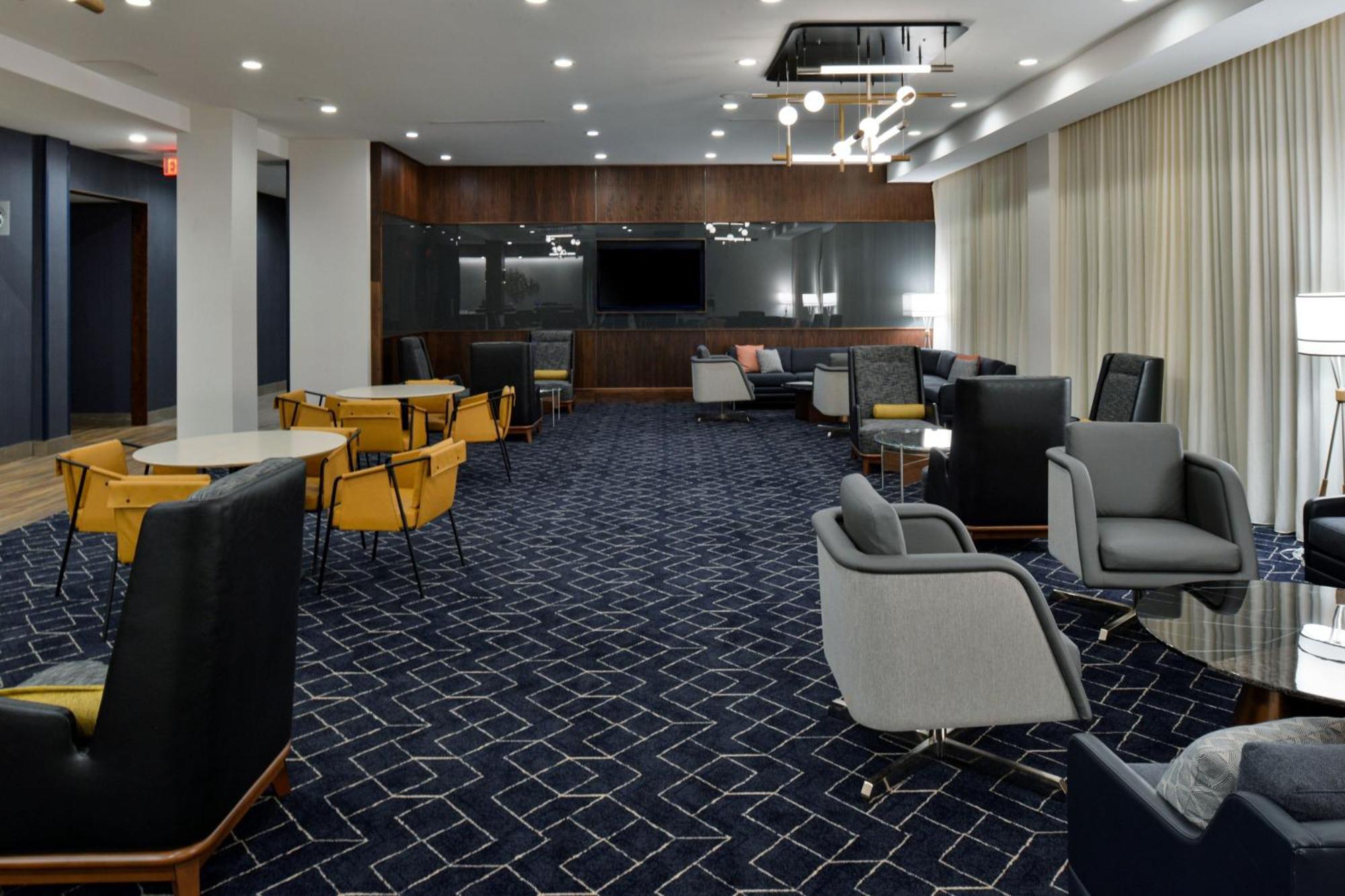 Courtyard By Marriott Raleigh Cary Crossroads Hotel Exterior foto
